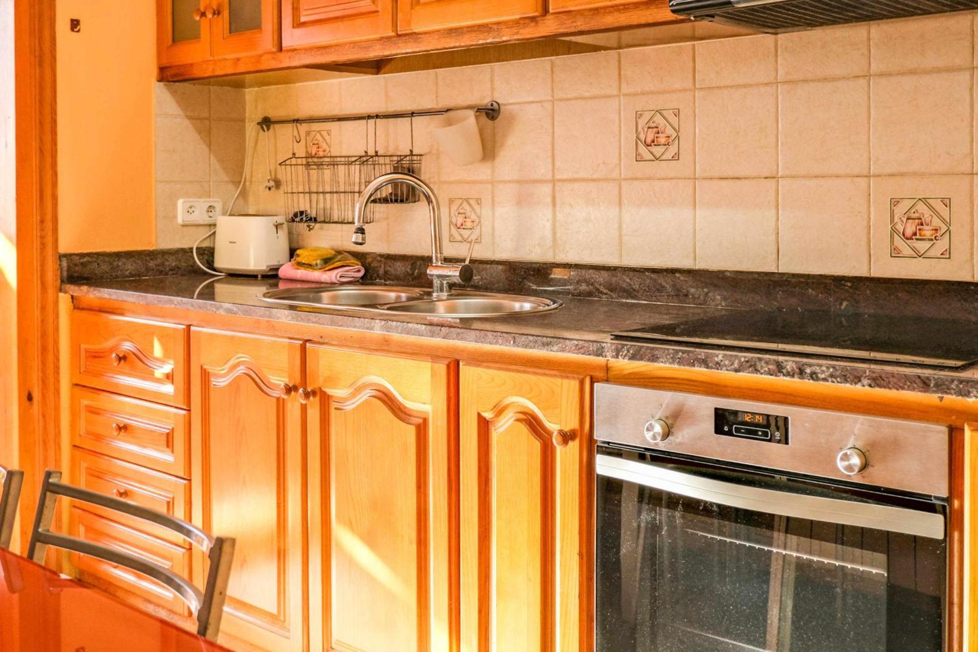 Can Camps Besalu Casa Planta Baja Con Jardin Bagian luar foto