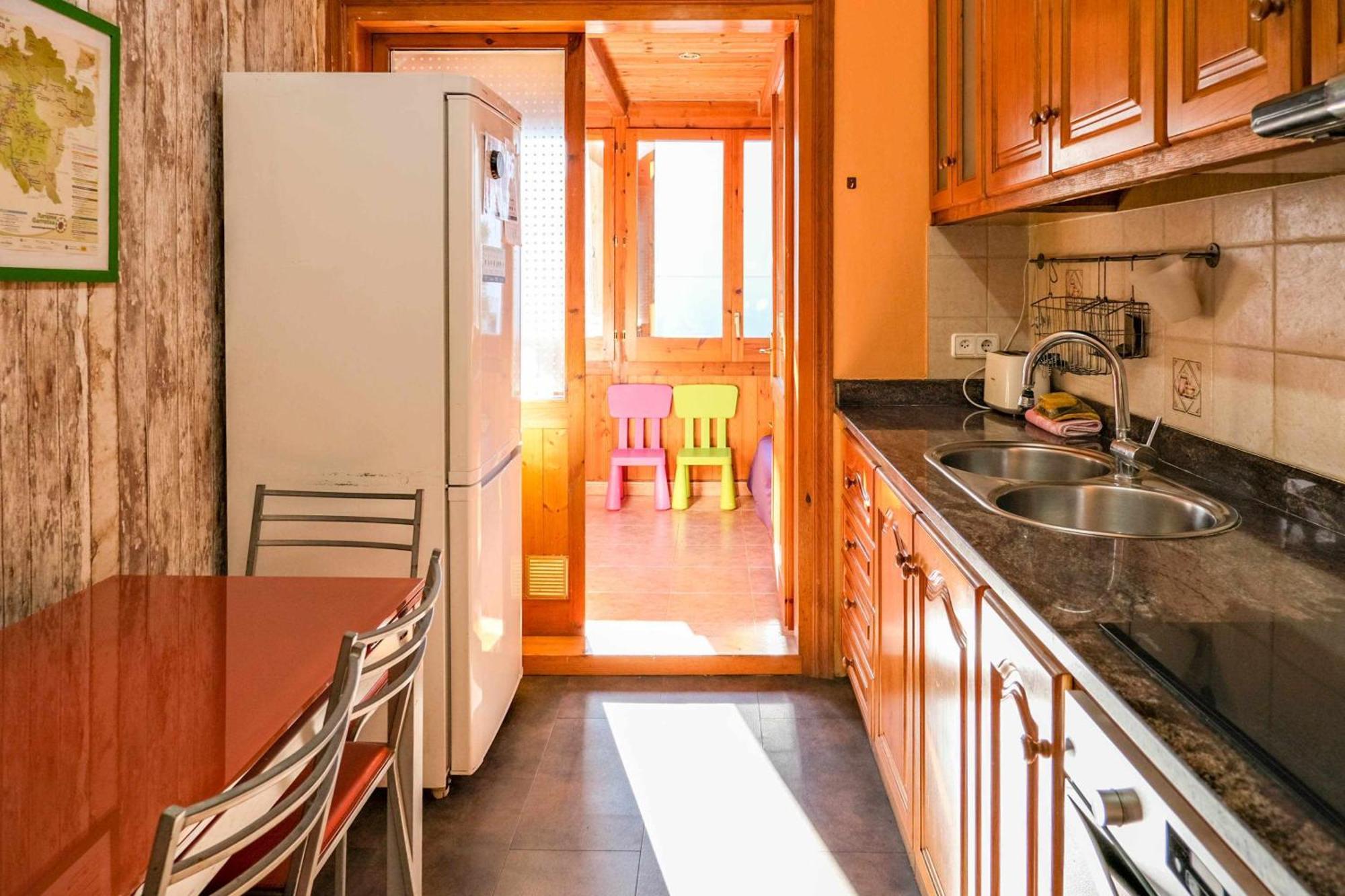 Can Camps Besalu Casa Planta Baja Con Jardin Bagian luar foto