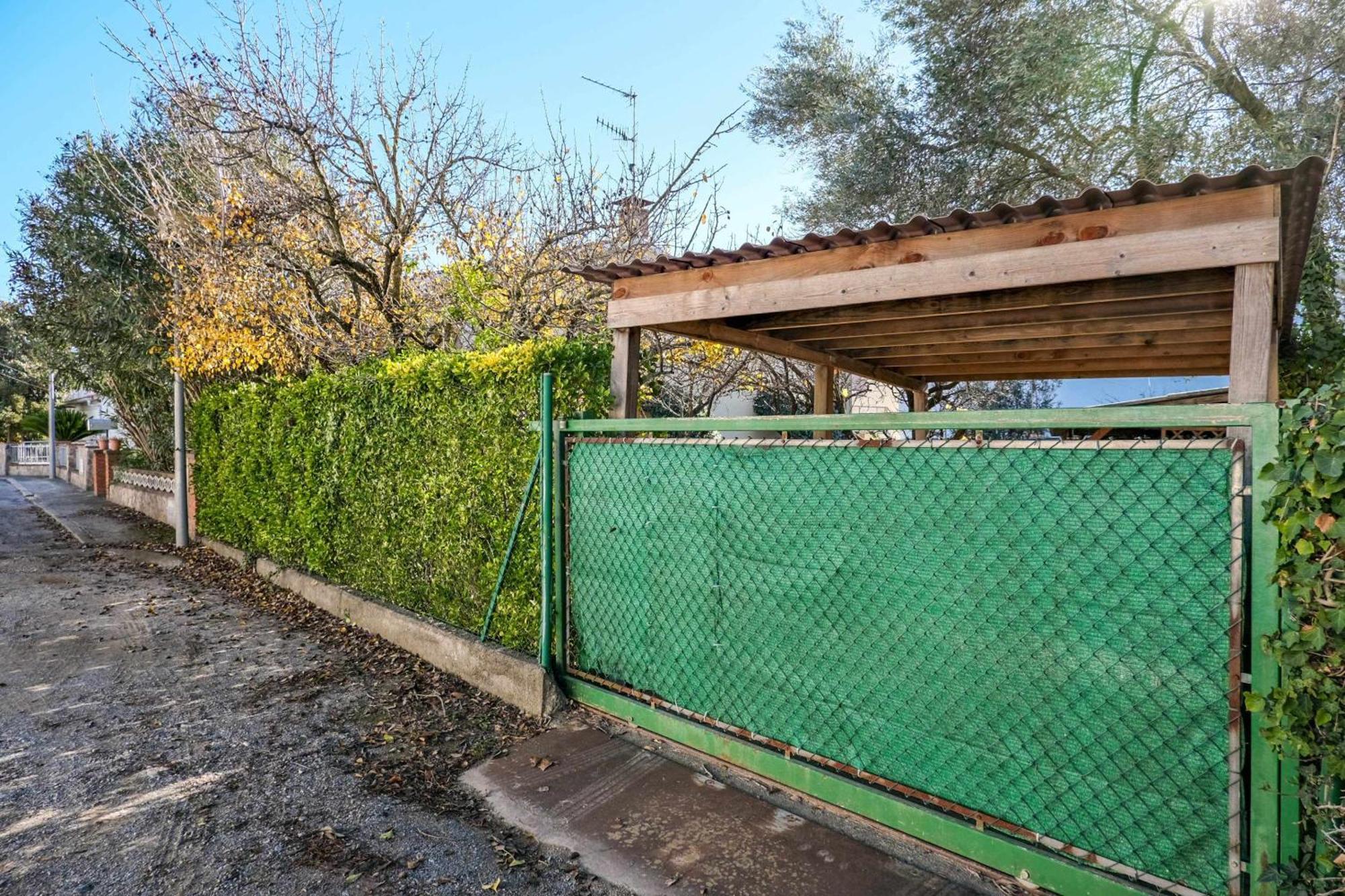 Can Camps Besalu Casa Planta Baja Con Jardin Bagian luar foto